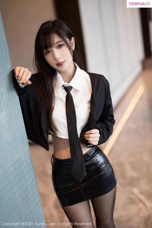 林星阑  [XiuRen]高清写真图 2023.04.27 No.6651 林星阑 黑丝美腿第10张图片
